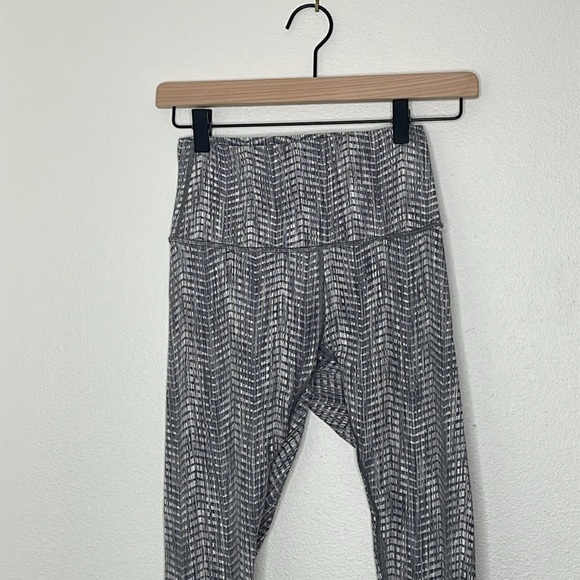 Lululemon Wunder Under Hi-Rise Tight - Picture 5 of 13